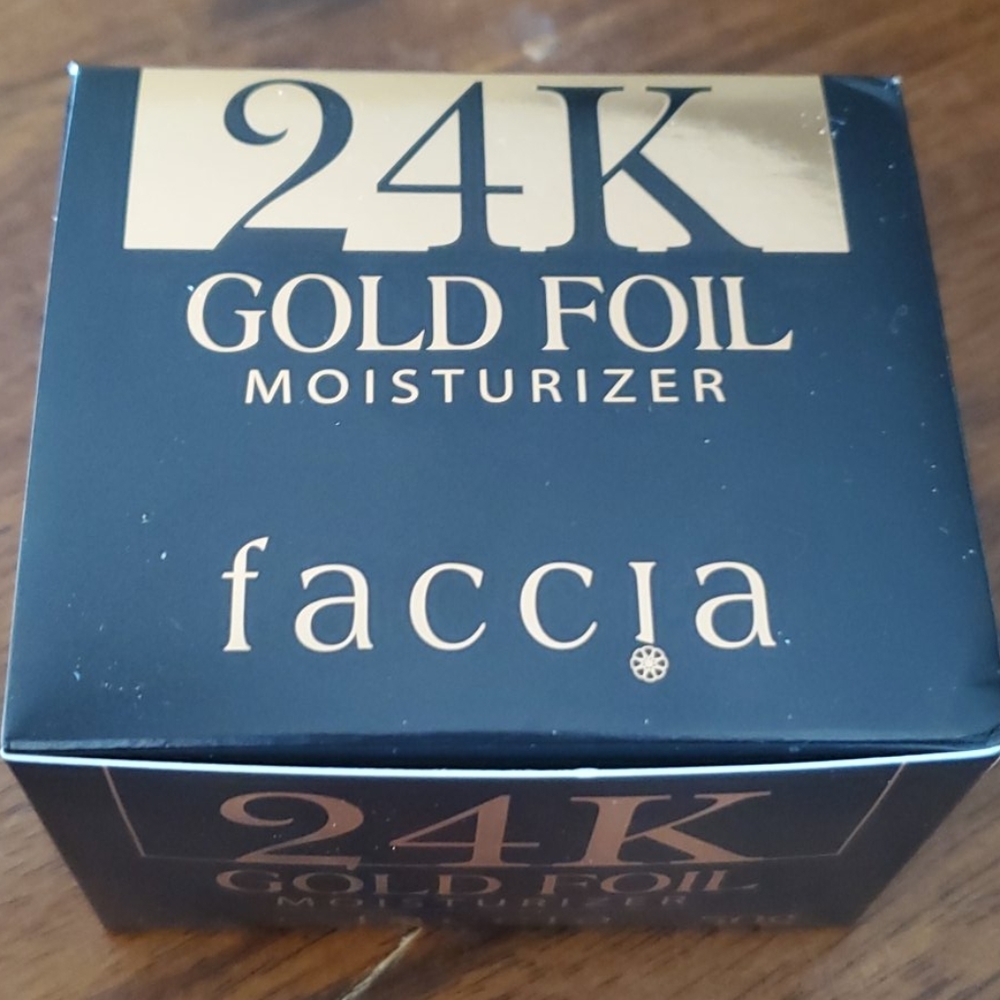 24K Faccia Gold Foil Moisturizer